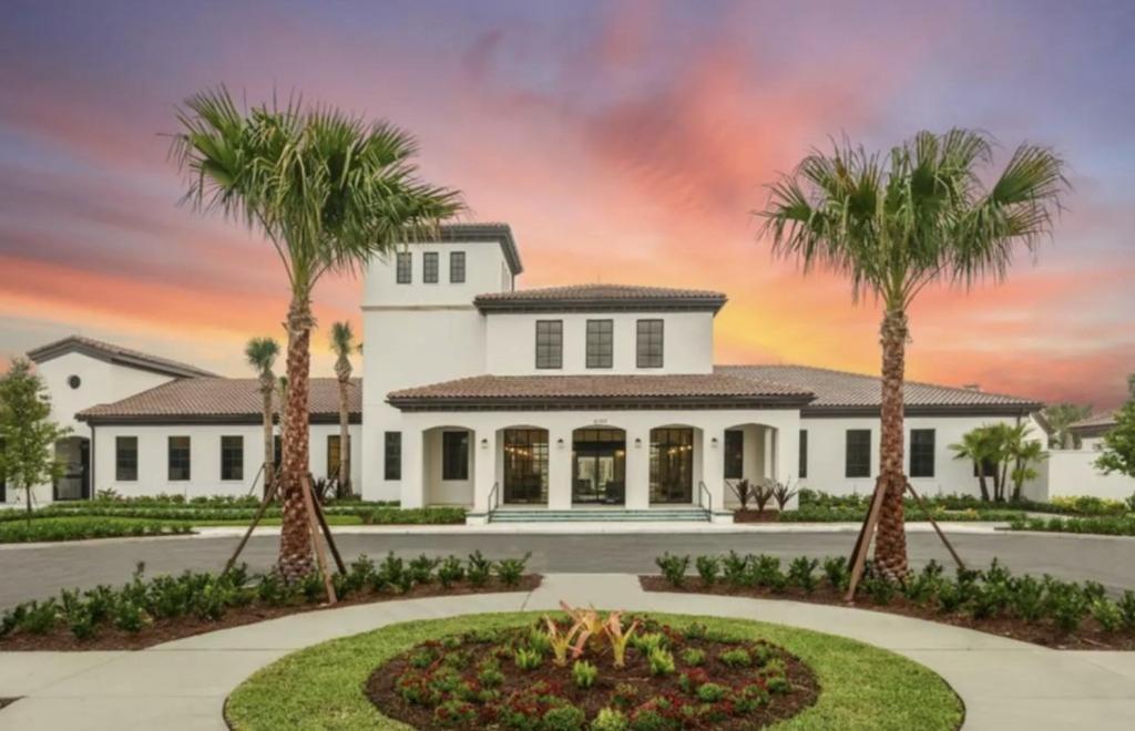 5 Bedrooms - 4,5 Bathrooms - Windsor At Westside 8928 Sa Orlando Exteriör bild