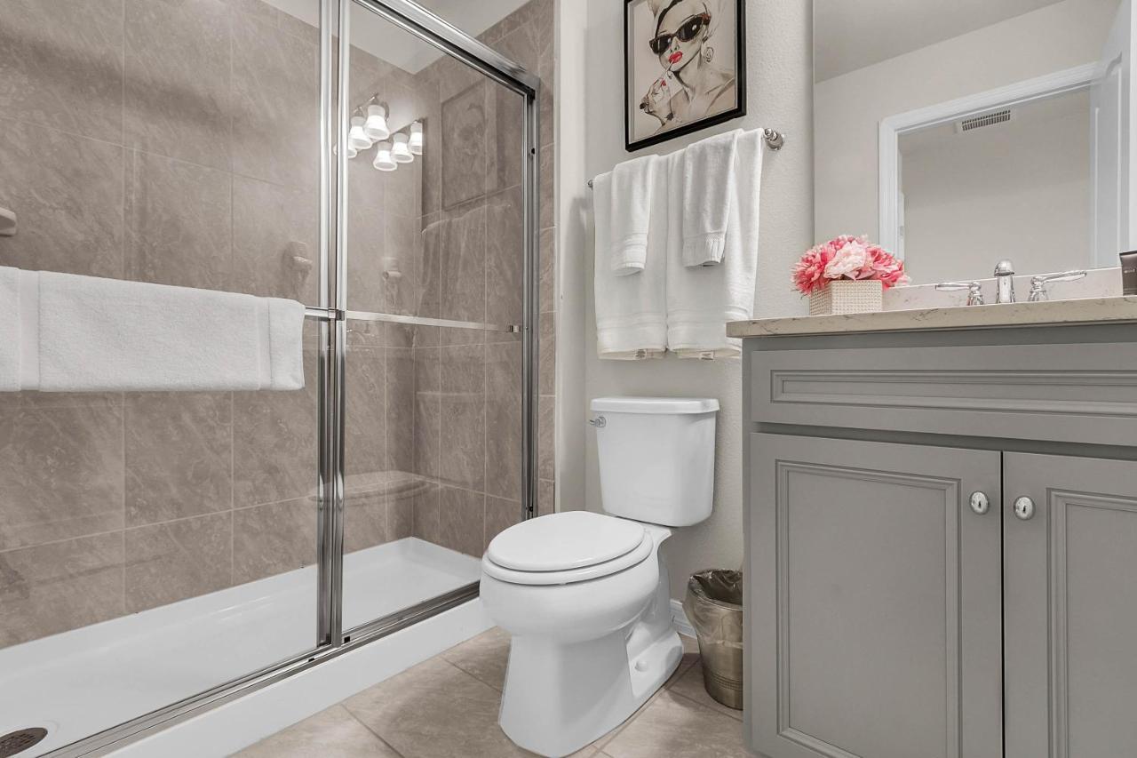 5 Bedrooms - 4,5 Bathrooms - Windsor At Westside 8928 Sa Orlando Exteriör bild